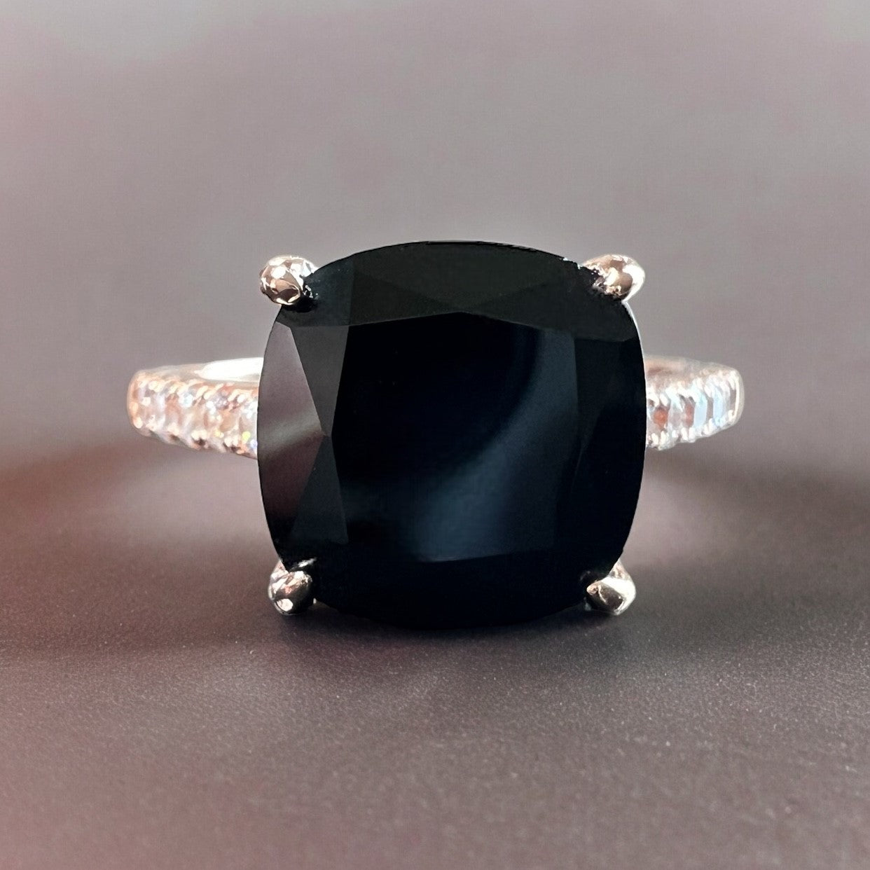 925 Sterling Silver Black Onyx Solitair Pave Band Ring in Rose Gold