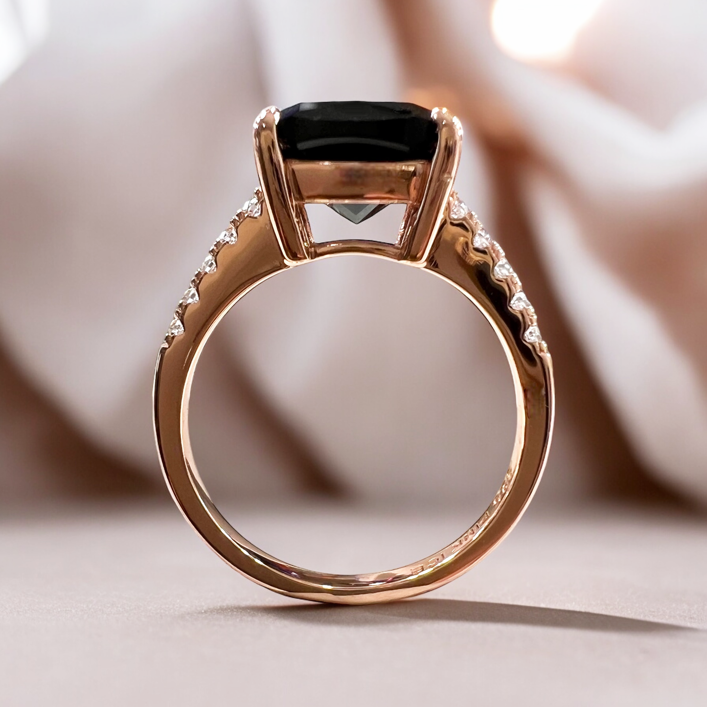 925 Sterling Silver Black Onyx Solitair Pave Band Ring in Rose Gold