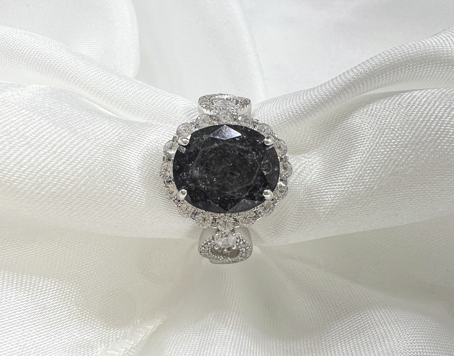 925 Sterling Silver Infinity Oval Cut Black Ice & Diamond Cubic Zirconia Ring