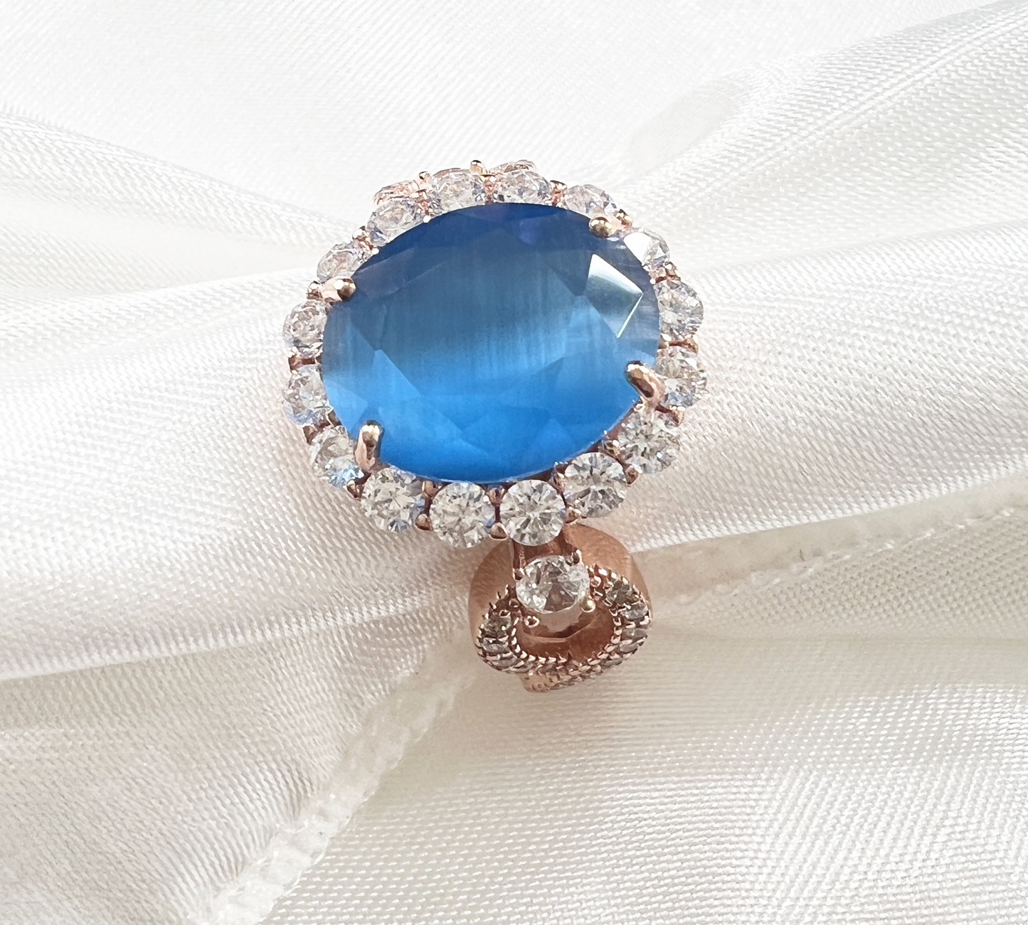 925 Sterling Silver Oval Cut Blue Cat Eye Infinity Band Ring on Rose Gold