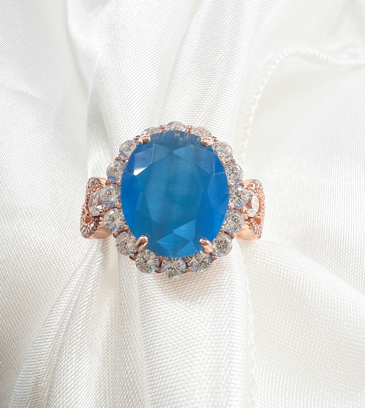 925 Sterling Silver Oval Cut Blue Cat Eye Infinity Band Ring on Rose Gold