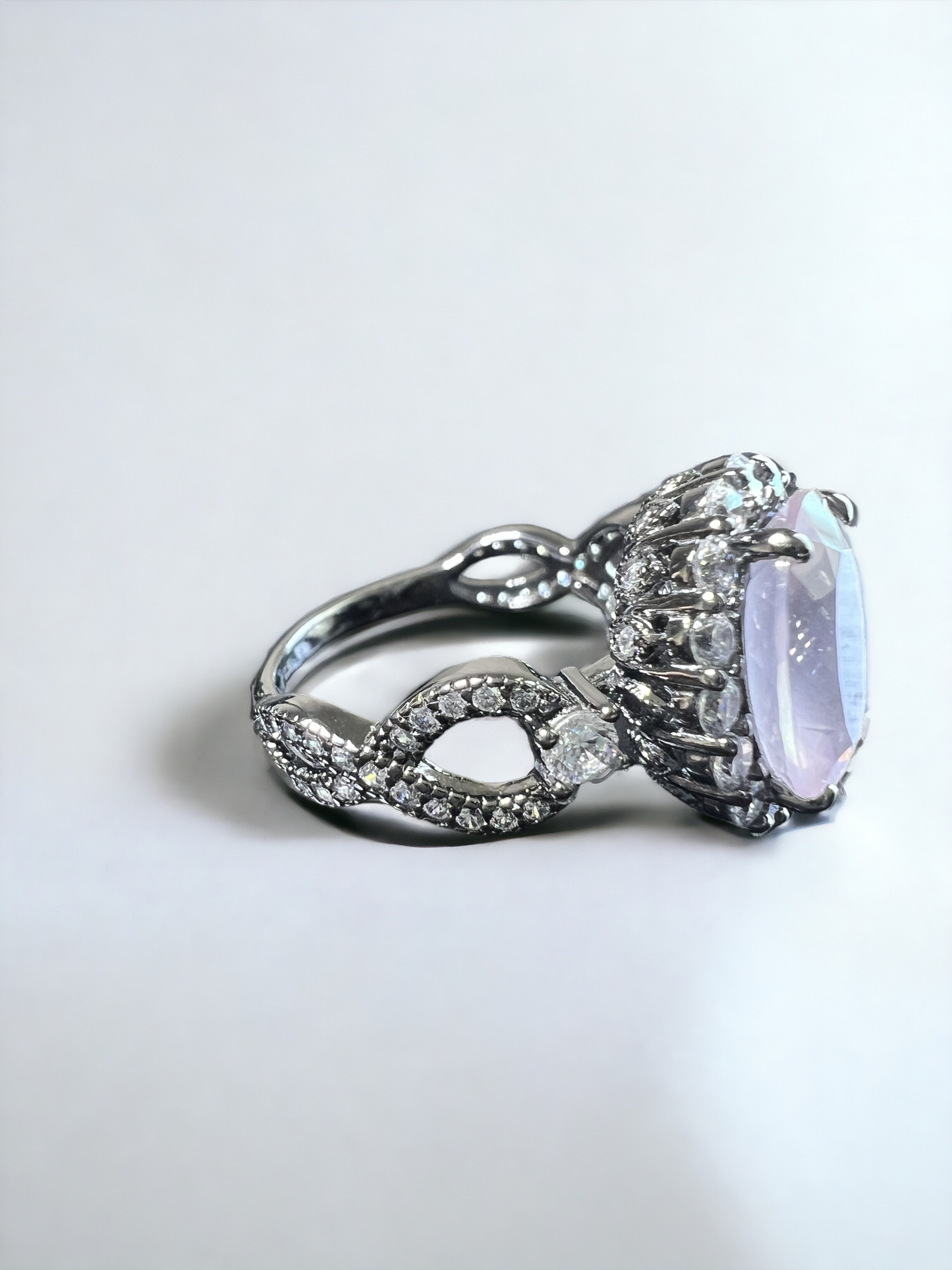 *PRE-ORDER - 925 Sterling Silver Oval Cut Rose Quartz Infinity Band Ring on Black Rhodium