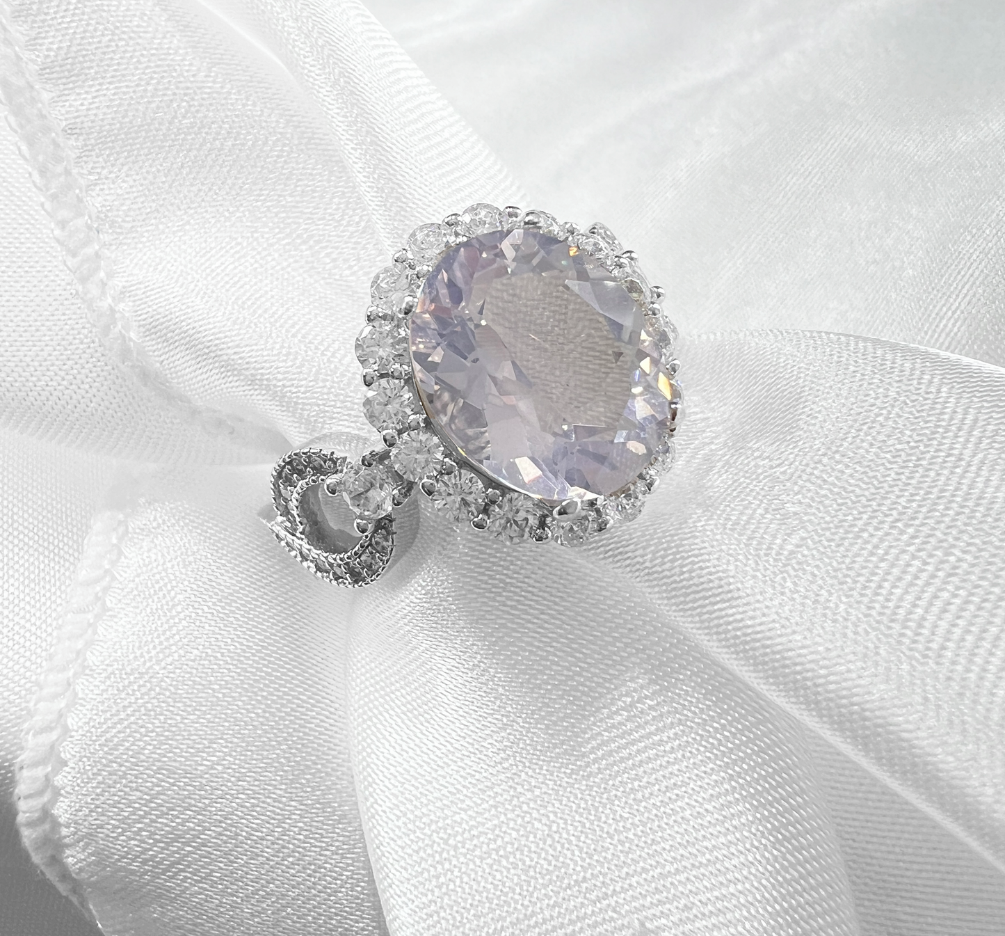 925 Sterling Silver Infinity Oval Cut Light Lavander Quartz Ring
