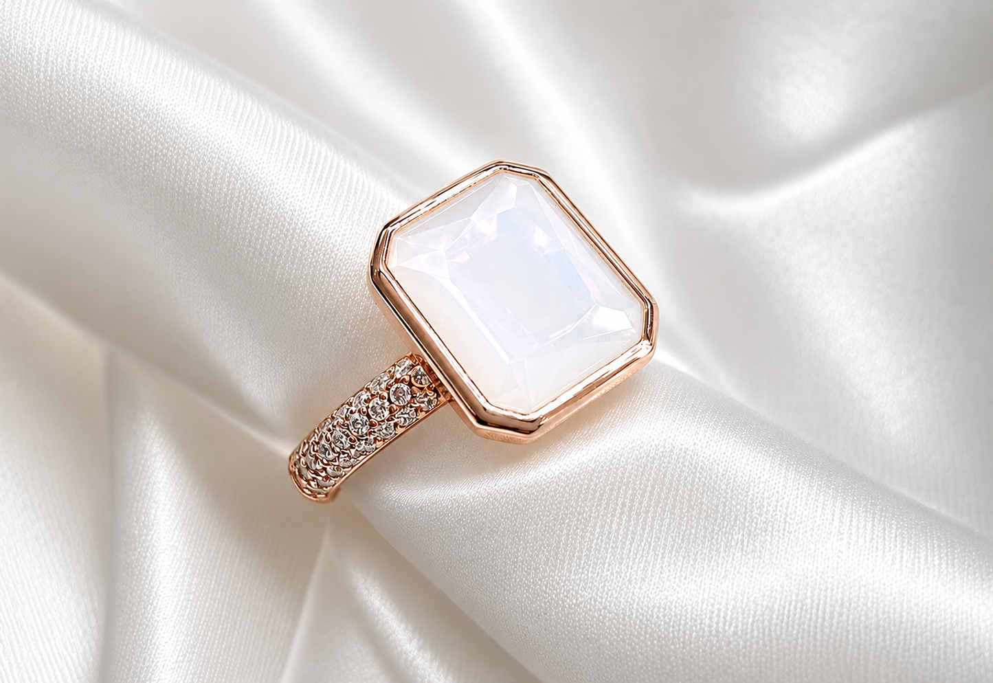 White Moonstone Bezel Ring (Rose gold or Rhodium)