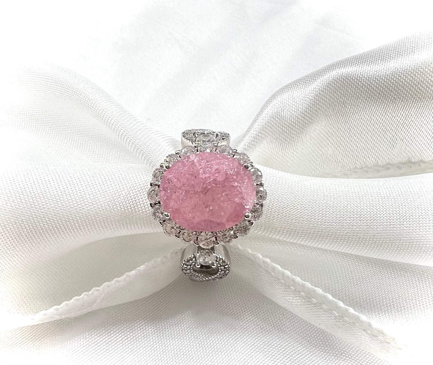 925 Sterling Silver Infinity Oval Cut Light Pink Ice & Diamond Cubic Zirconia Ring