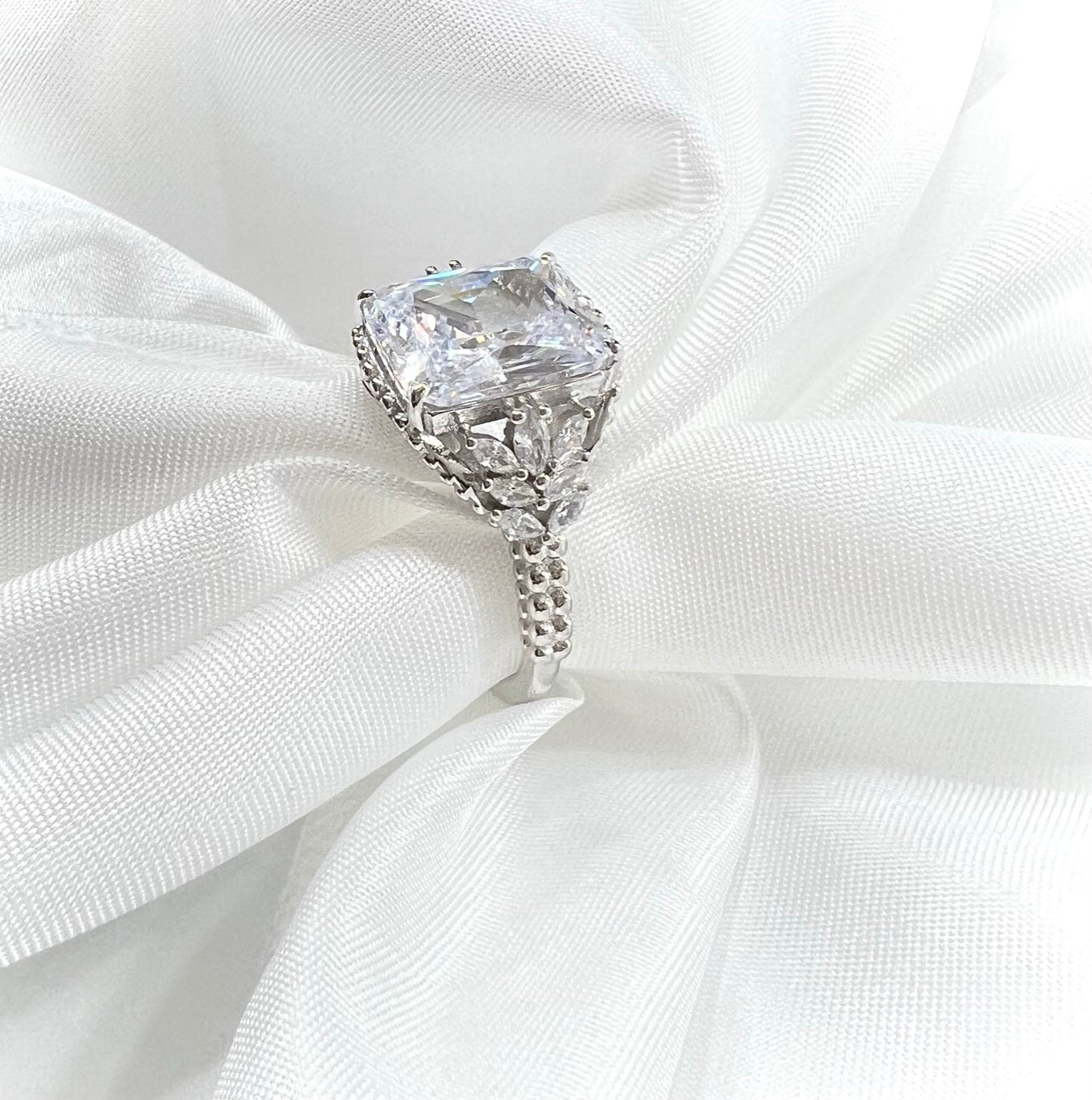 925 Sterling Silver Diamond CZ Beaded Shank Ring