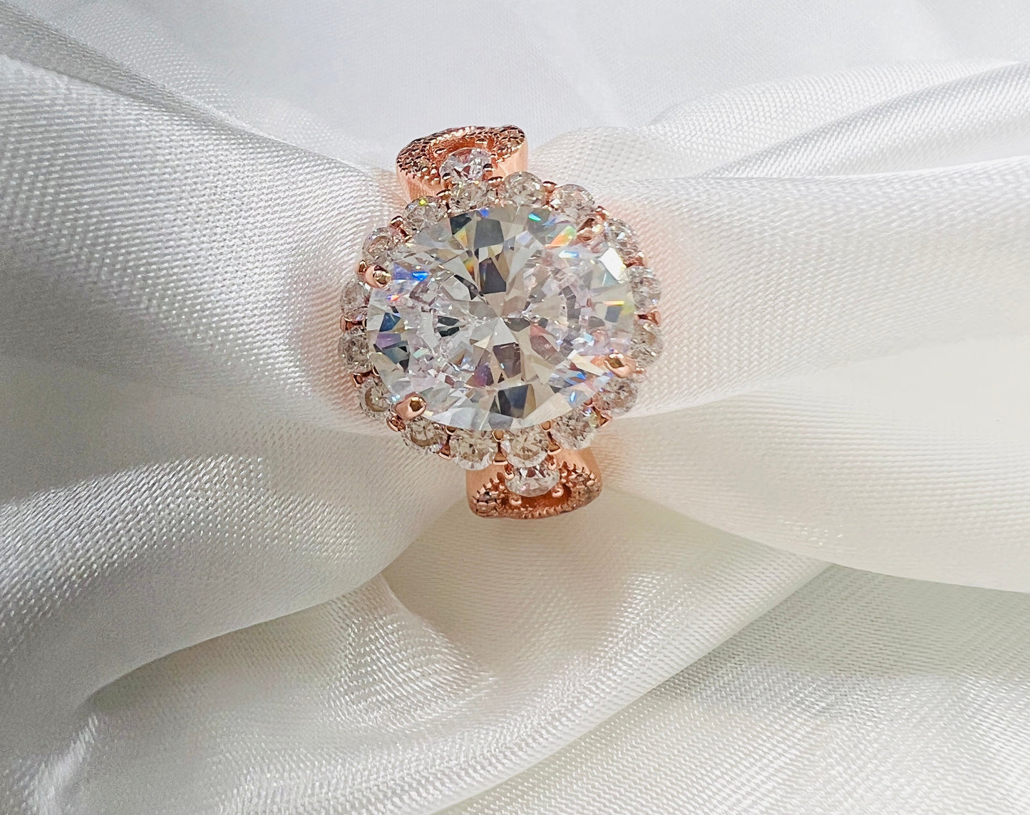 925 Sterling Silver Infinity Oval Cut Diamond Cubic Zirconia Ring - Rose Gold