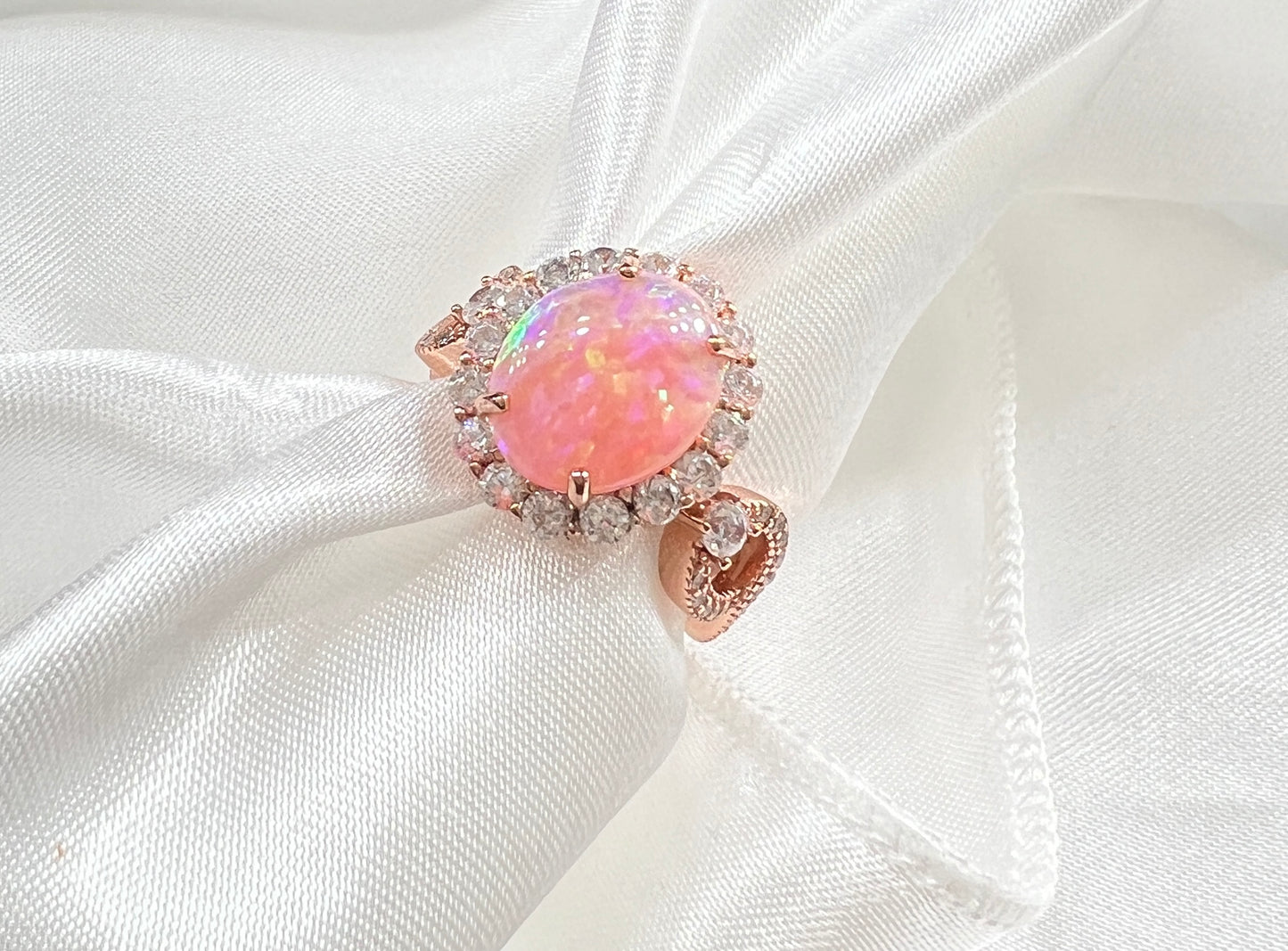 925 Sterling Silver Infinity Oval Cut Lab-Grown Semi Transparant Pink Opal & Diamond CZ - Rose Gold Plated