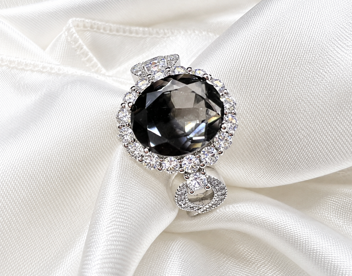 PRE-ORDER - 925 Sterling Silver Infinity Oval Cut Midnight Ombre CZ Ring