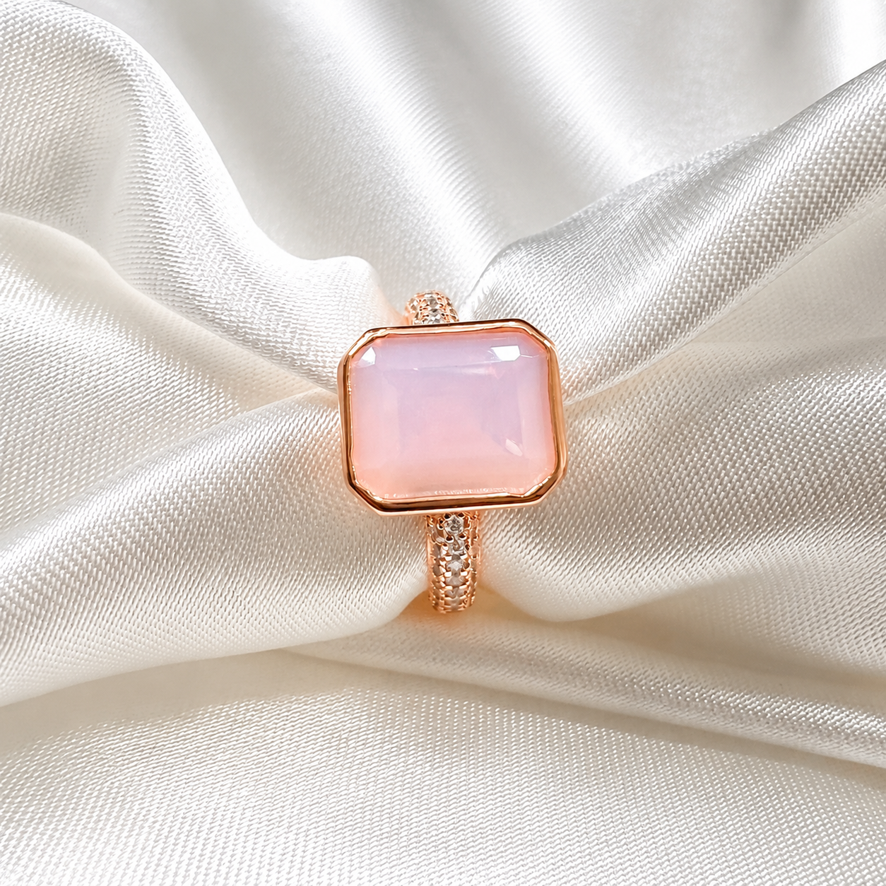 925 Sterling Silver Pink Moonstone Bezel Ring on Rose Gold